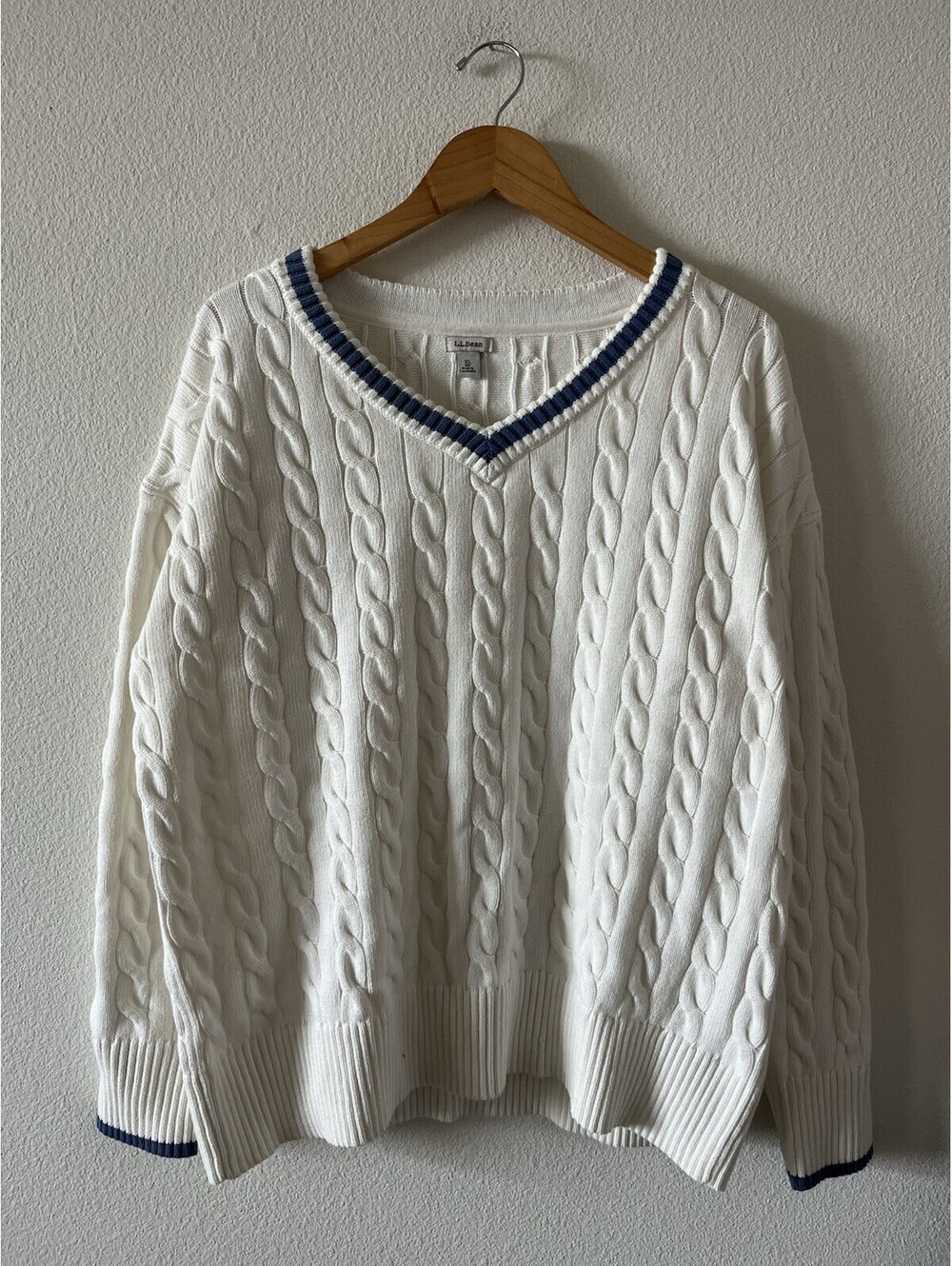 LL Bean White Cable Knit V-Neck Cricket Sweater Mens XL⁠